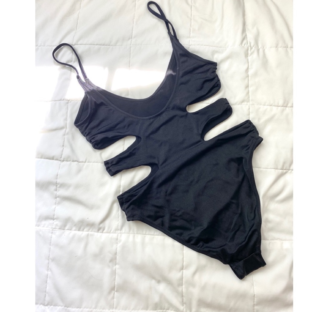 NWOT Zara Cut Out One Piece Bathing Suit - Picture 2 of 7
